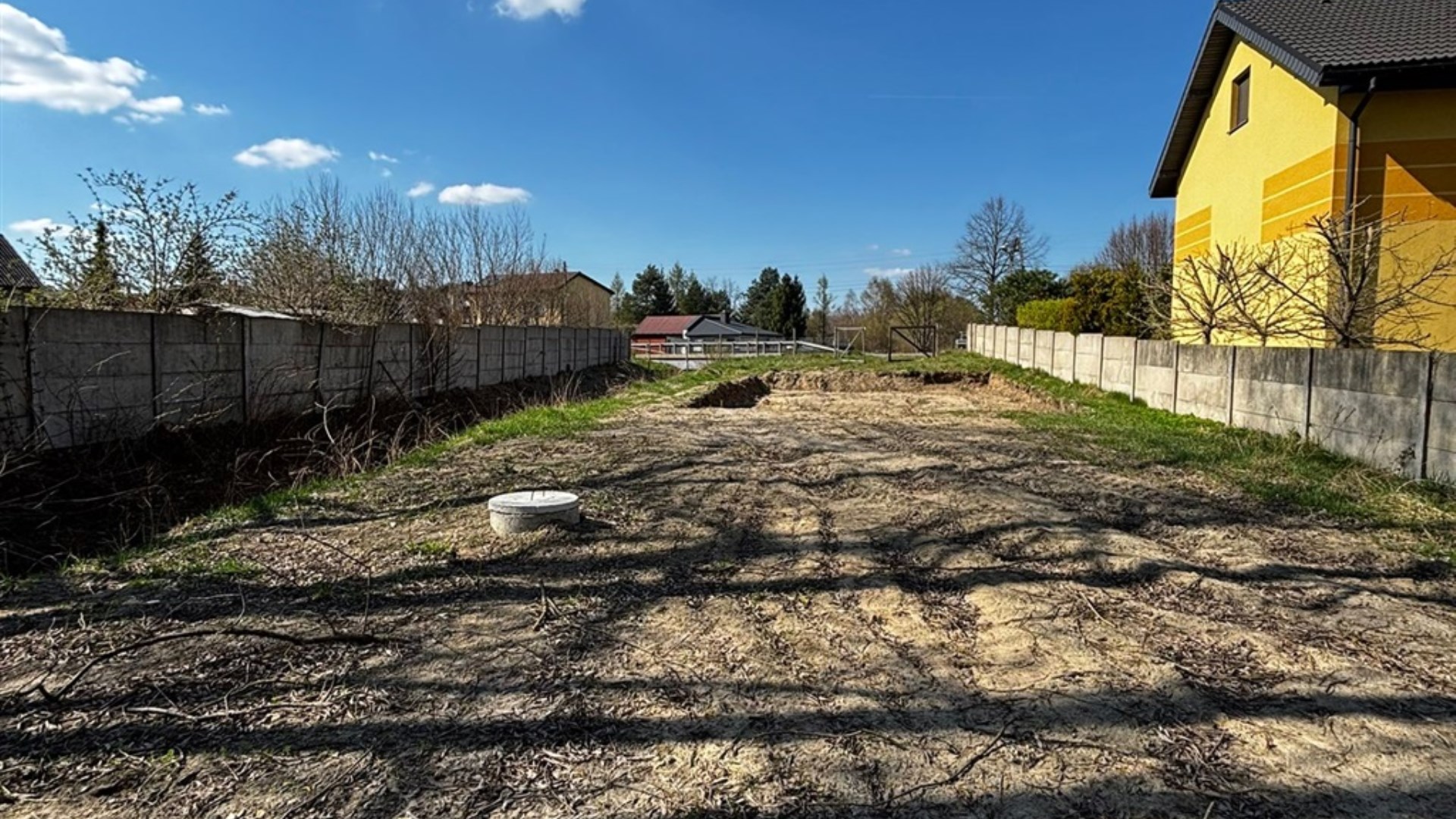 Działka na sprzedaż